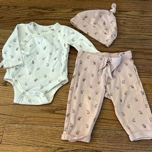 Pehr fawn three piece set 0-3M